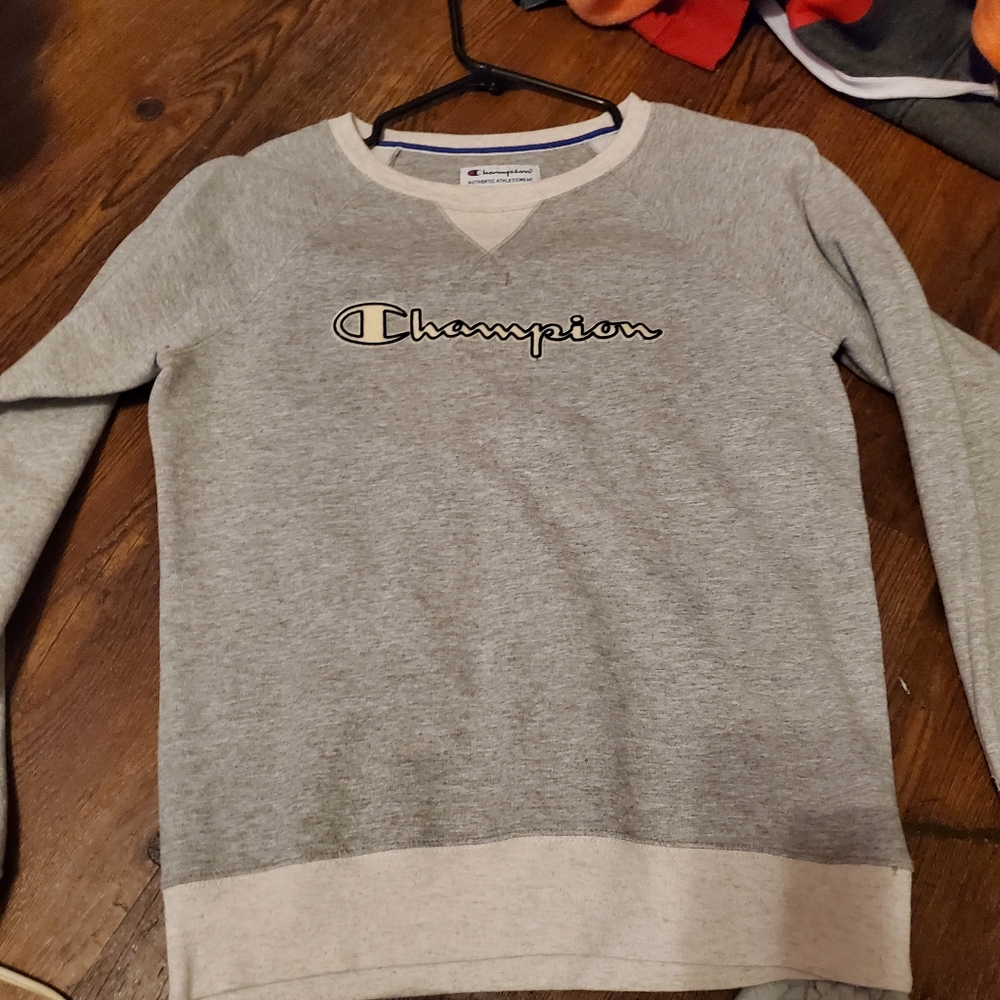 Crew neck